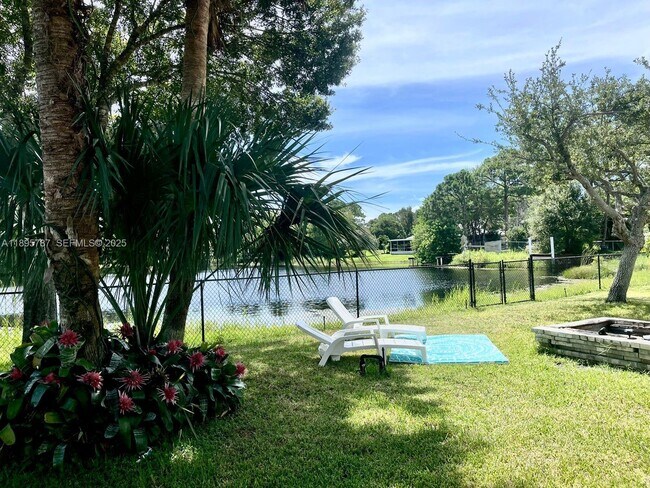 Building Photo - 4700 Regina Dr