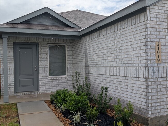 Building Photo - 21019 Ingram House Wy