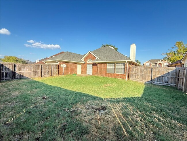 Building Photo - 7213 Randall Way
