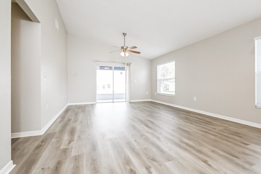 Building Photo - 3740 Imperial Dr