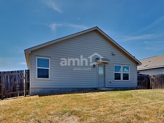 Building Photo - 502 Summersweet Rd