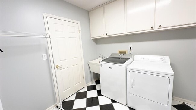Building Photo - 1571 Meriwether Cir