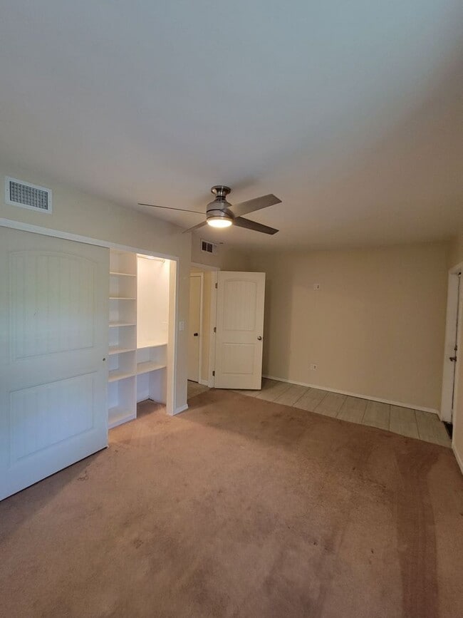 Building Photo - Charming Central Tucson Retreat with Updat...