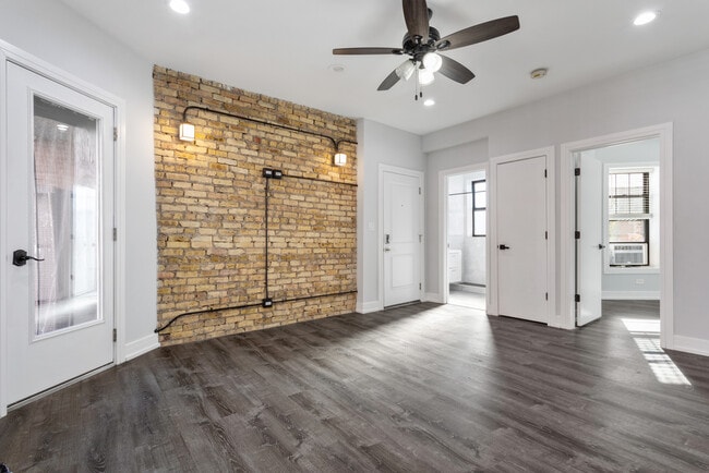 Building Photo - 6109 N Winthrop Ave