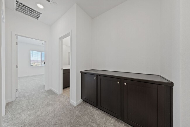 Building Photo - Brand New 3 Bedroom Townhome with Premium ...