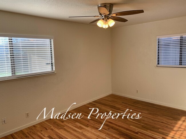 Building Photo - 133 Terrace Dr
