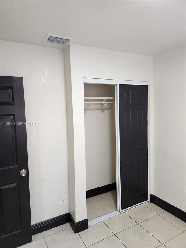 Building Photo - 873 NW 10th St