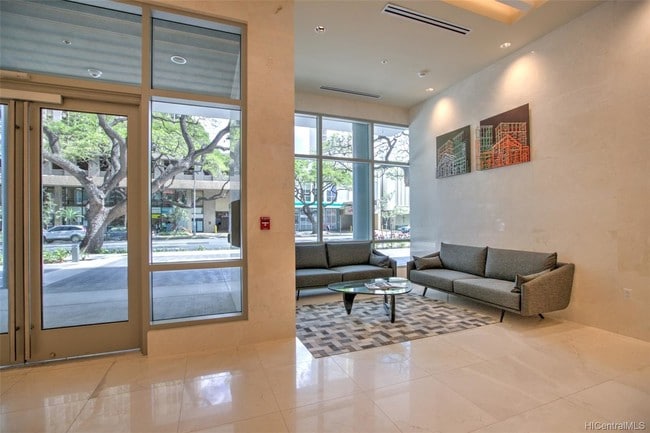 Building Photo - 1631 Kapiolani Blvd