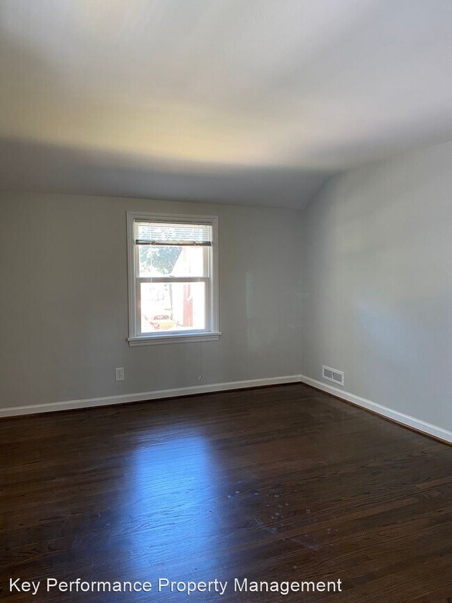 Building Photo - 3 br, 1 bath House - 35 Aragon Ave