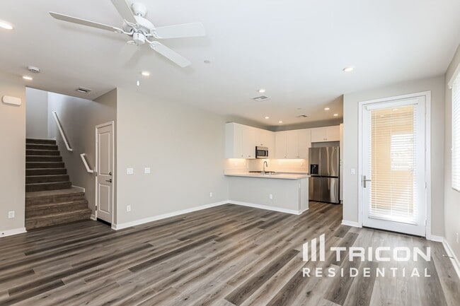 Building Photo - 28113 Cookhouse Ln