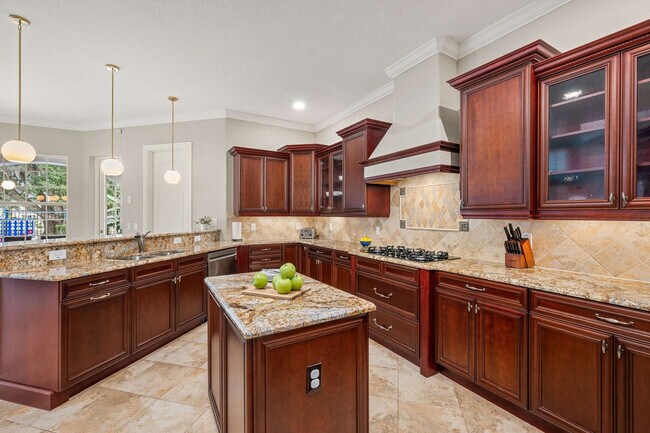 Building Photo - 1227 Radiant St