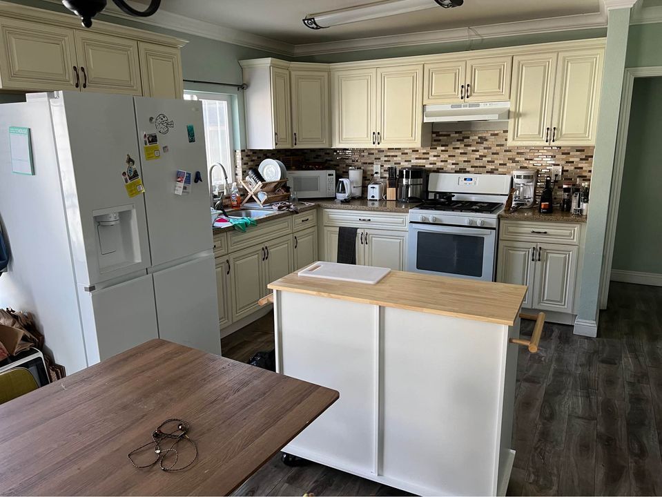 Kitchen - 5322 2nd Ave