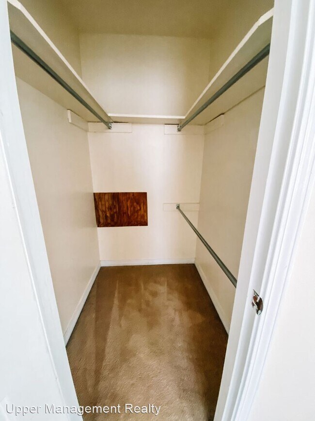 Building Photo - 1 br, 1 bath House - 4600 Laurel St. #6