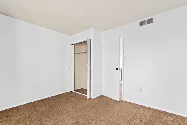 Building Photo - 66 Banner Ct