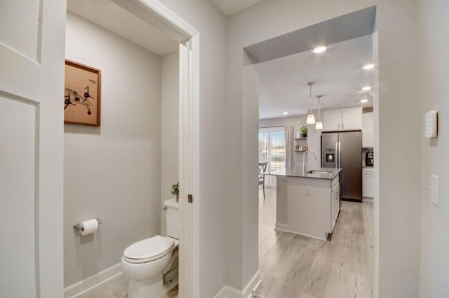 Building Photo - 1203 Lower 143rd St E