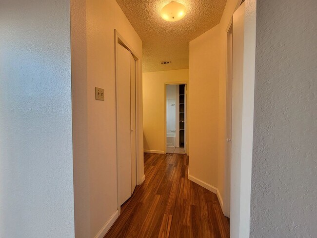 Building Photo - Horseshoe Cir, 1760