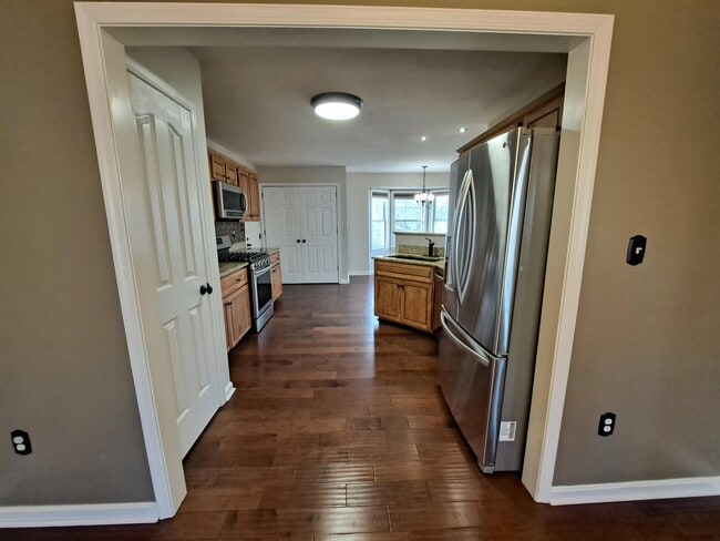 Building Photo - 9818 Gunston Hall Rd