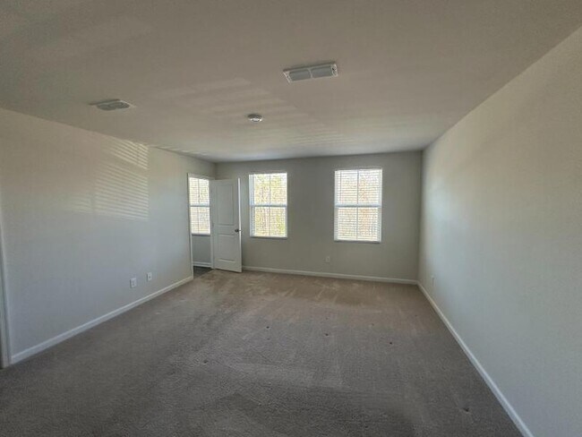 Building Photo - 80 Hunting Wood Dr