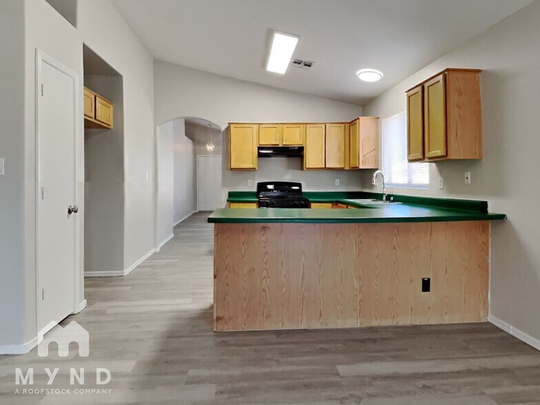 Building Photo - 13229 W Acapulco Ln