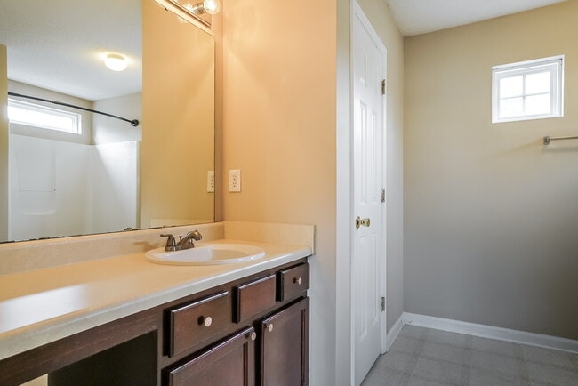 Building Photo - 3344 Marshlane Way