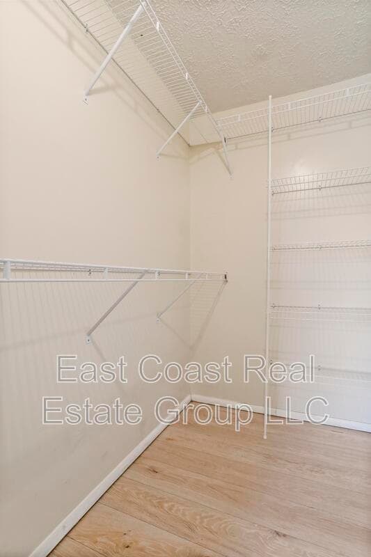 Building Photo - 140 Sandalwood Ct