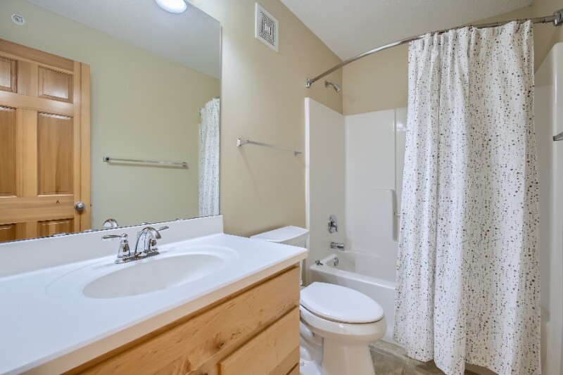 Building Photo - 11322 Stratton Ave