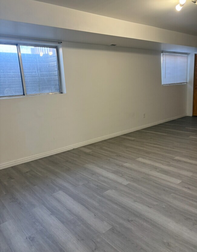 Building Photo - 6189 Dewdrops Dr