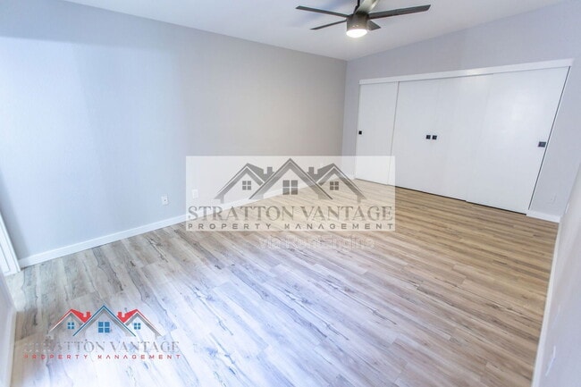 Building Photo - 2929 E Broadway Rd