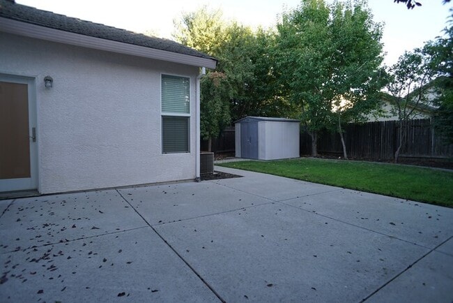 Building Photo - Charming 3 Bedroom Home for Rent in Crocker Ranch  Roseville!