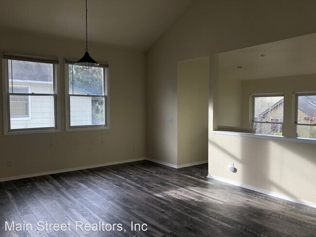 Building Photo - 1 br, 1 bath House - 421 Washington St