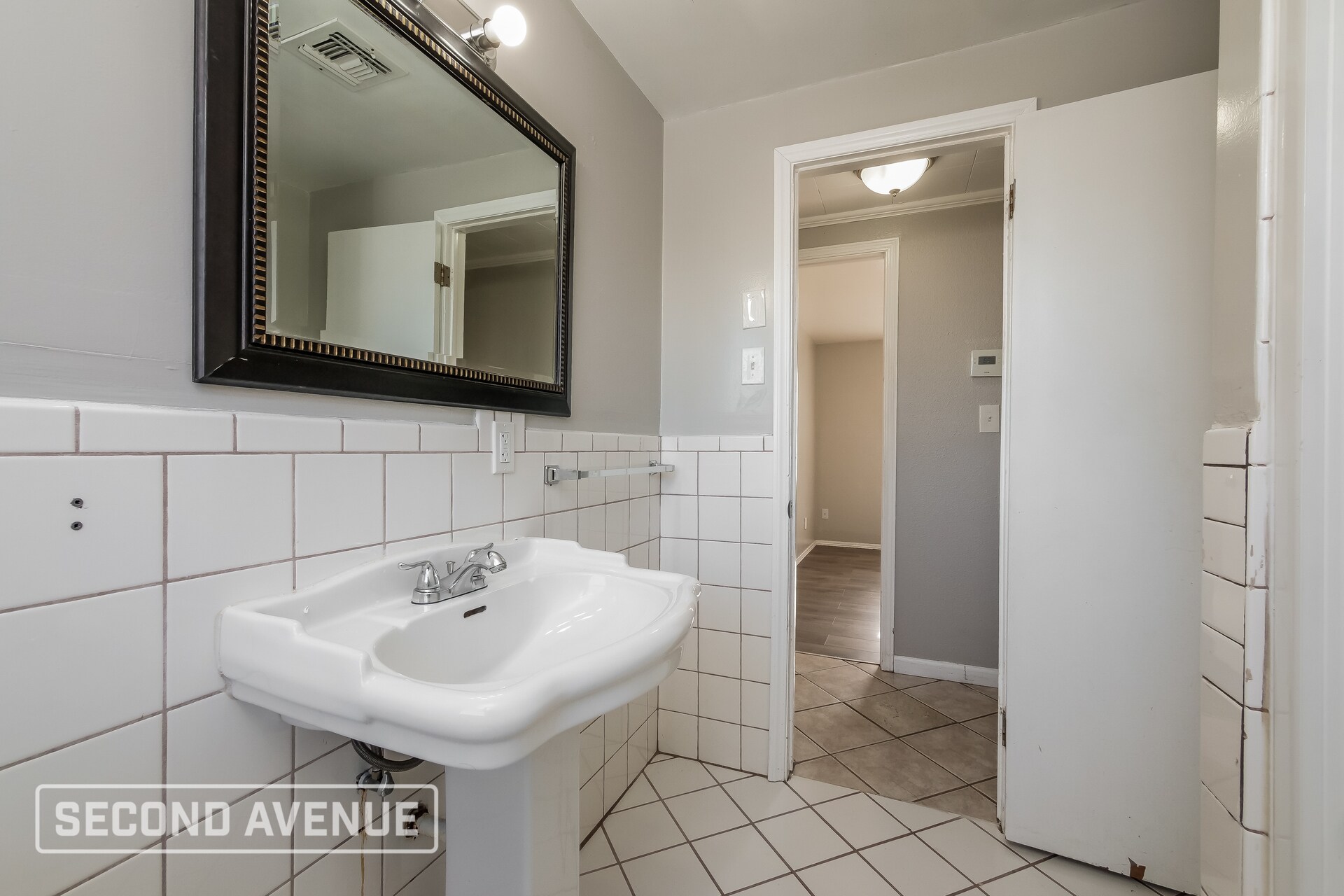 Building Photo - 3100 SW 45th St