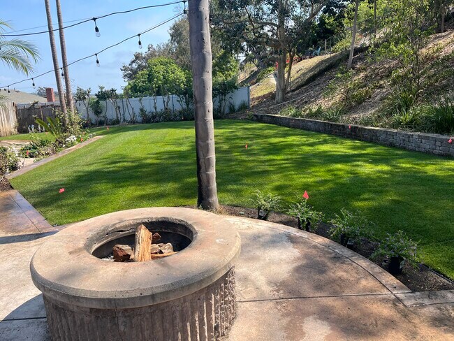 Building Photo - 3505 Santa Clara Way