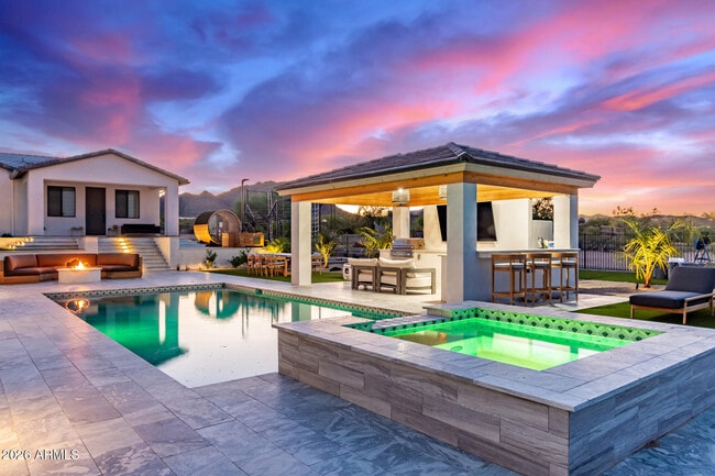 Building Photo - 13924 Dyer Ln