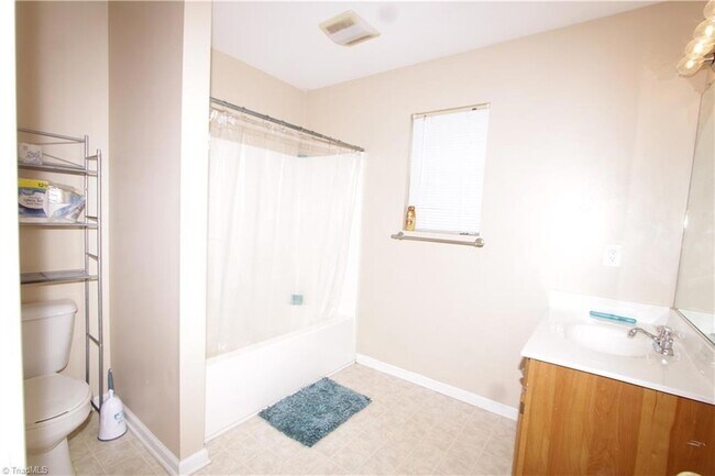 Building Photo - 485 Mae Stone Dr