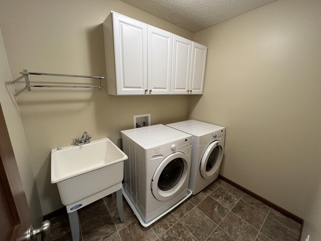 Building Photo - 15212 Maryland Ave