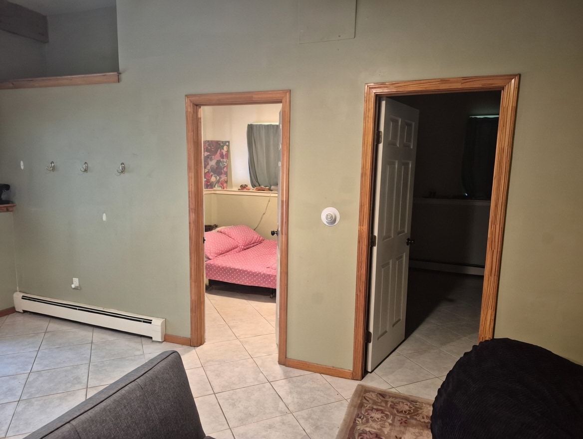 Building Photo - 17 King Arthur Dr