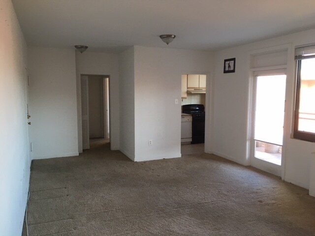 Building Photo - 1121 Arlington Blvd