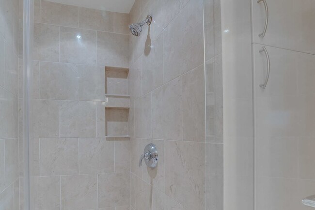 Building Photo - 801 F St NW