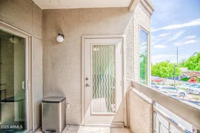 Building Photo - 435 W Rio Salado Pkwy
