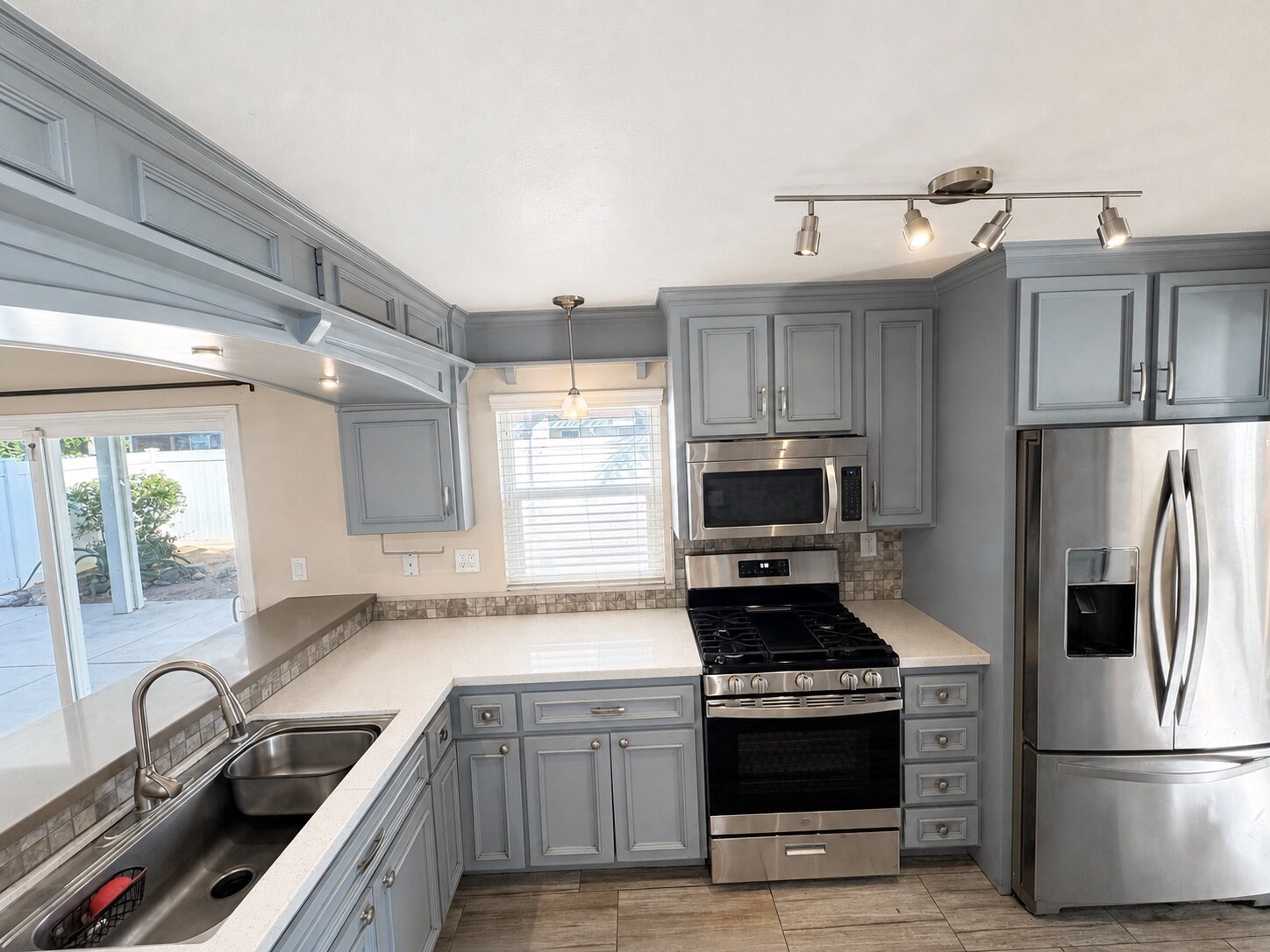 Building Photo - 28561 Foxboro Ln