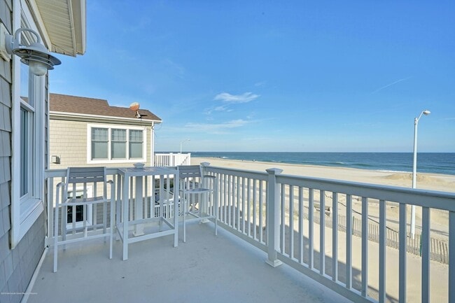 Building Photo - 233 Beach Front