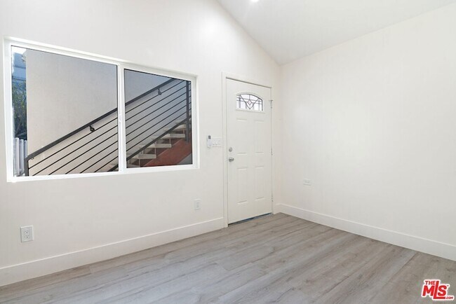 Building Photo - 1327 23rd St