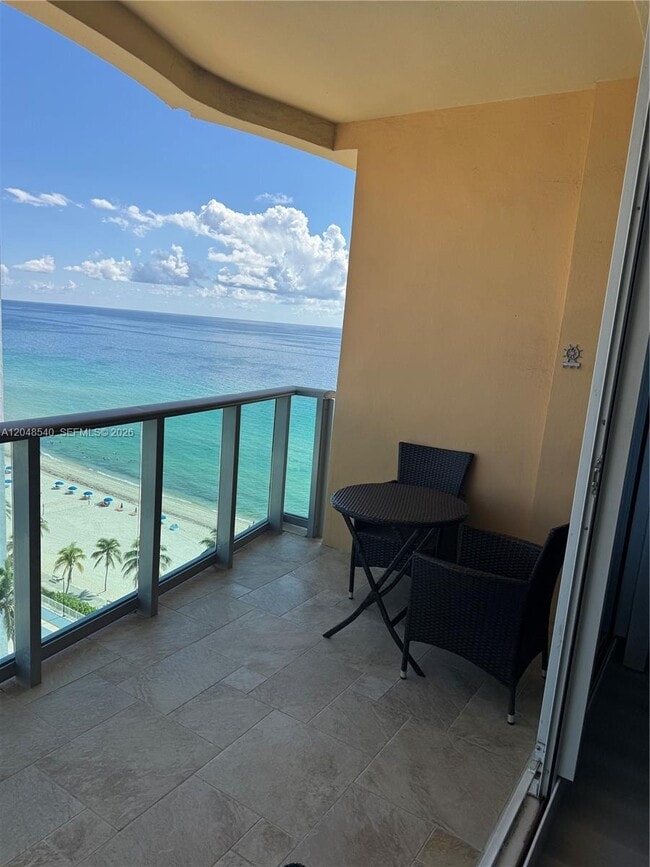 Building Photo - 2501 S Ocean Dr
