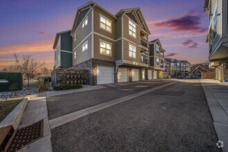 Building Photo - 3B/2B Condo in the Flats at Centerra Now A...