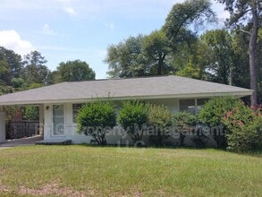 Building Photo - 114 Forrester Dr