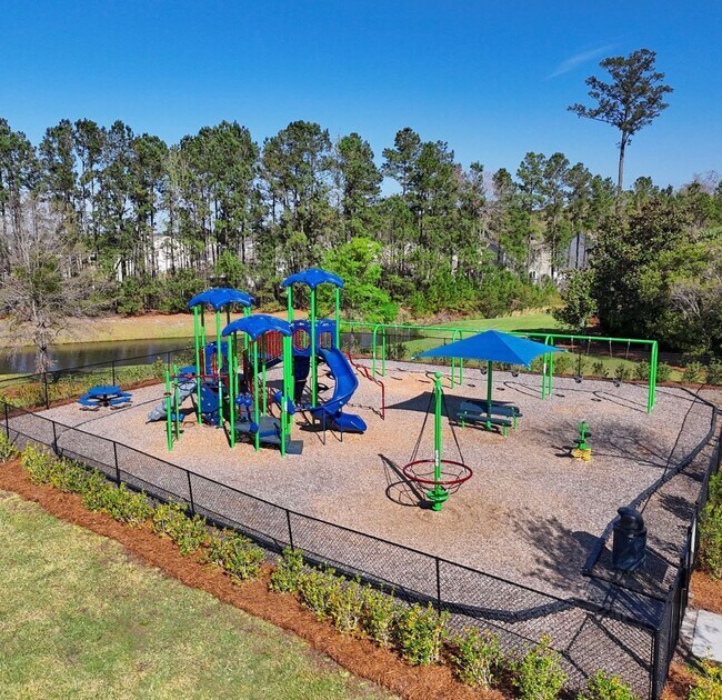 Building Photo - Available Soon!