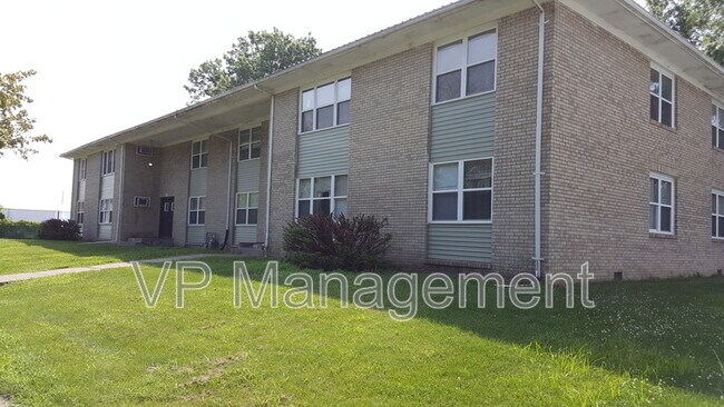 Building Photo - 2609 Diehn Ave