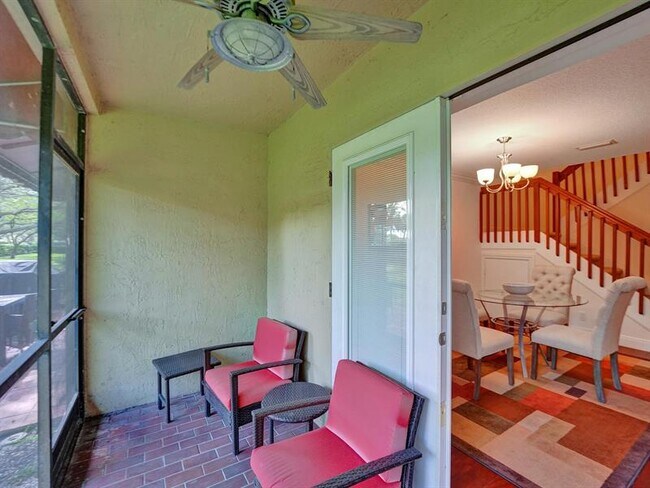 Building Photo - 9113 Vineyard Lake Dr