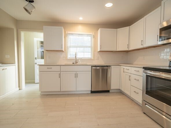 Building Photo - 629 E Meyer Blvd