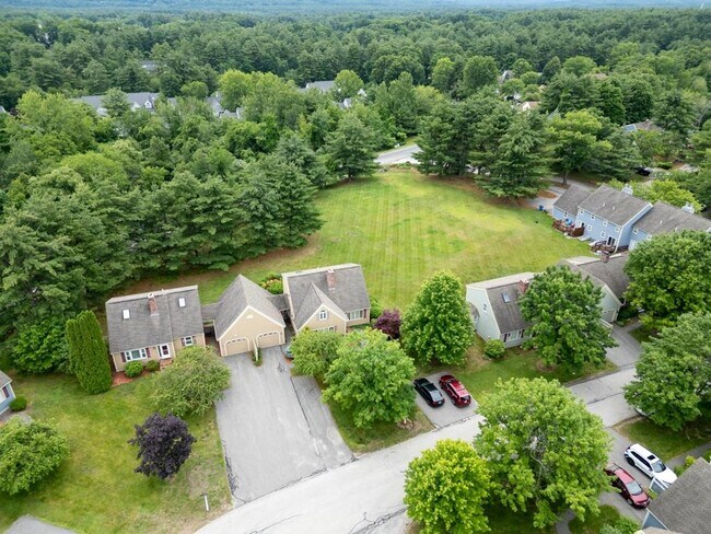 Building Photo - 246 Winding Pond Rd